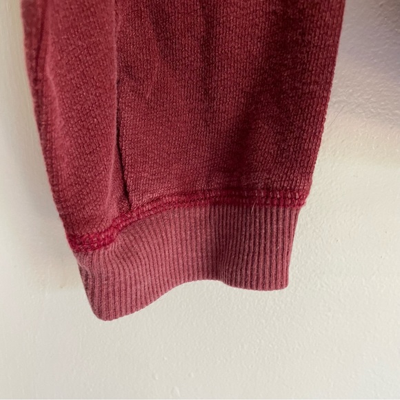 UT NWT Red V-Neck Cotton Sweater - Picture 10 of 14